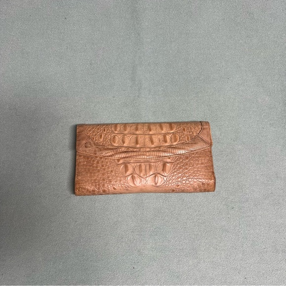 Brahmin Tan Crocodile Embossed leather checkbook wallet Clutch large - Picture 3 of 9